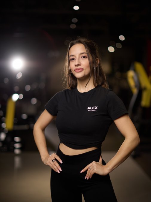 Попович Кира