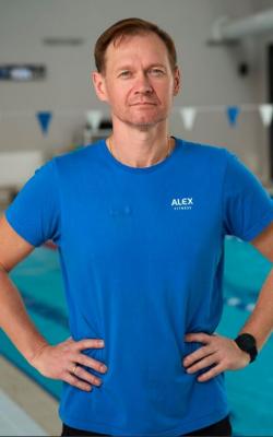 Инструктор водных программ Бурдаков Вячеслав