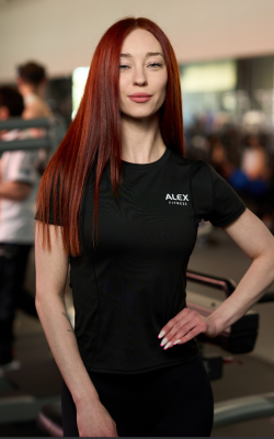 Инструктор групповых программ Галанина Кристина